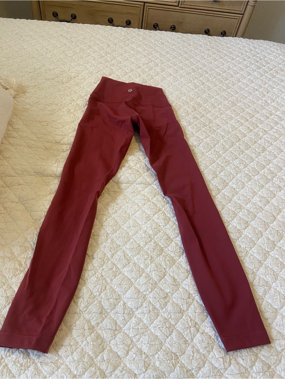 Lululemon Wondertrain Mulled wine size 0